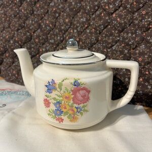 Harker Hotoven Petit Point Teapot
